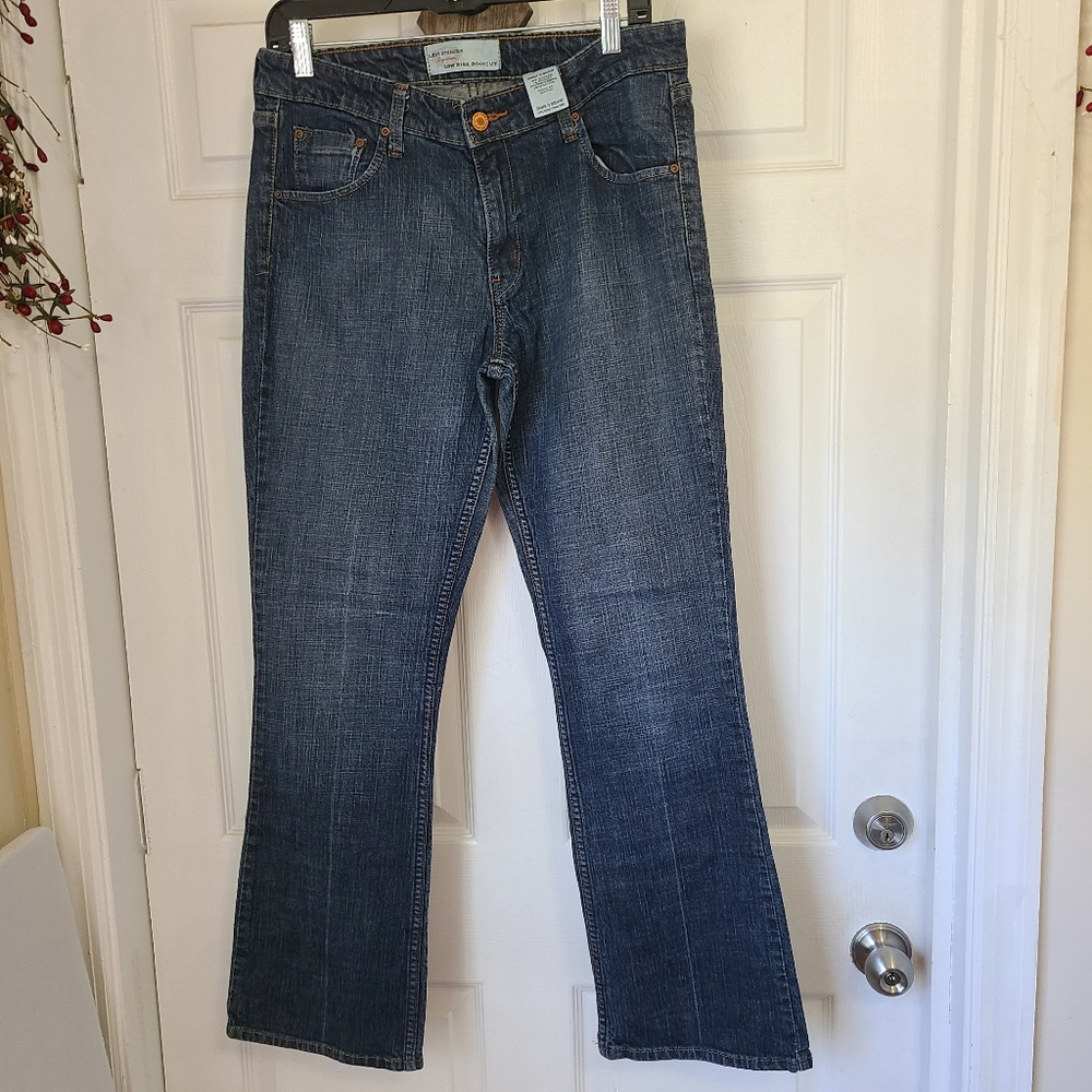 (1457) Levi's Woman's Signature Low Rise Bootcut Blue Jeans, Size: 10  Blue